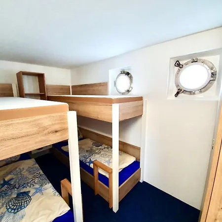 Ferienwohnung Auf Der Mueritz